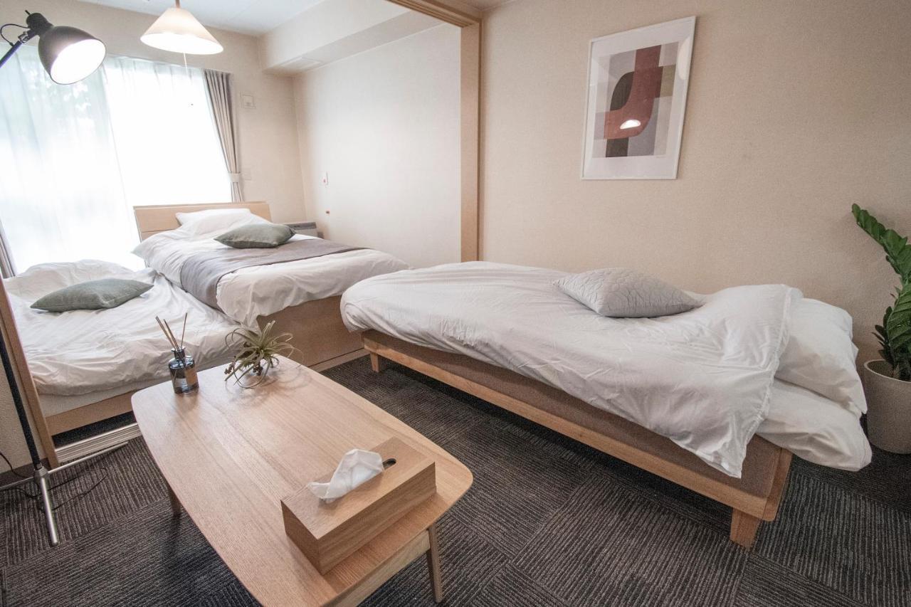 Apartment Uchi Living Suitengu