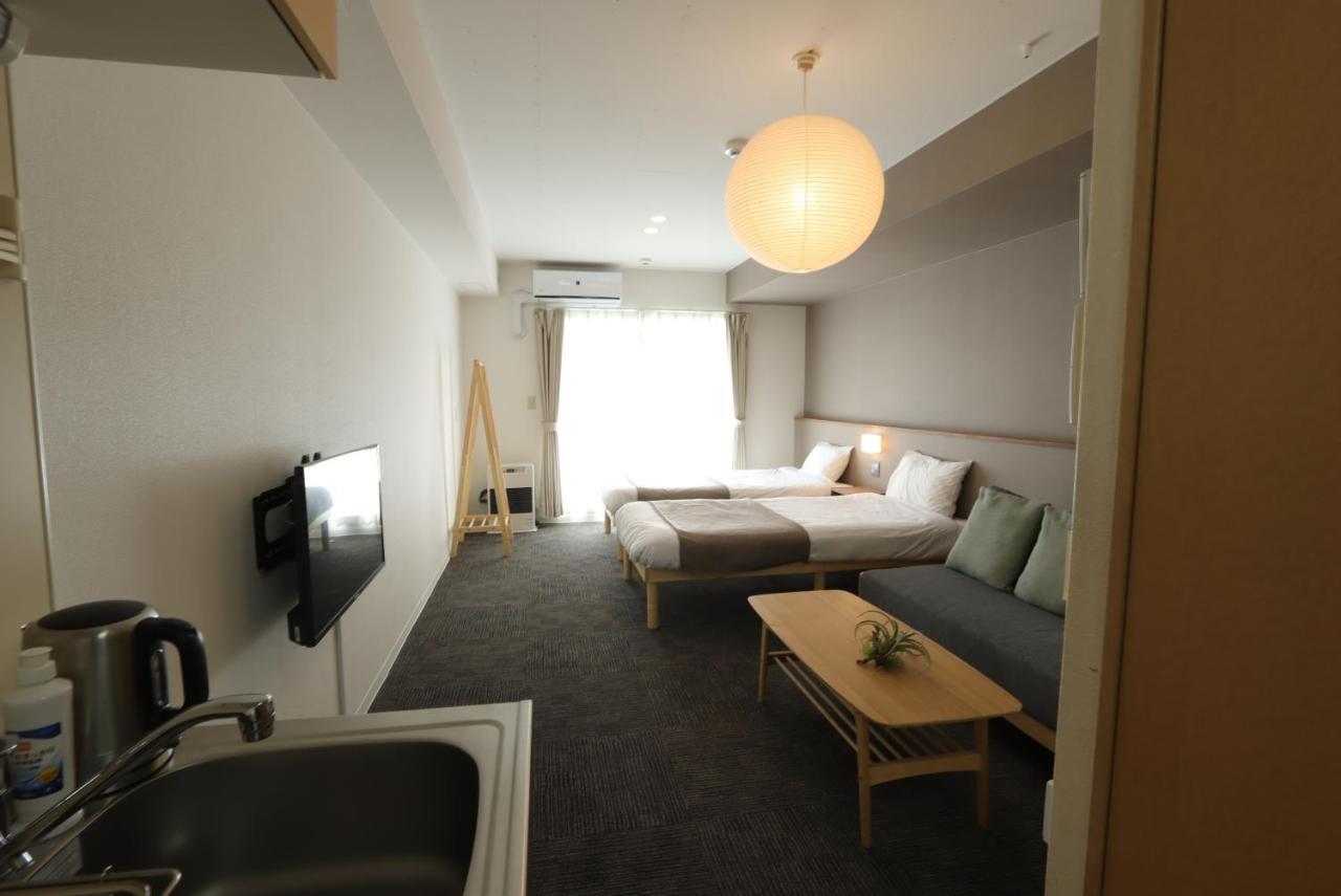 Apartment Uchi Living Suitengu